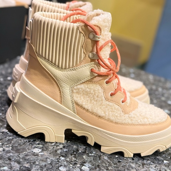 Women's Beige and Cream Boots - Picture 2 of 9